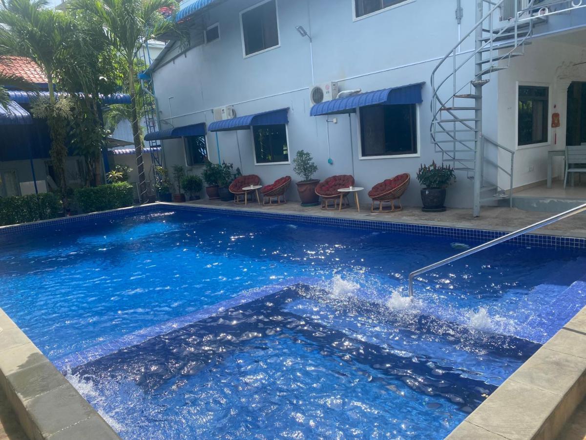 Villa Blue Lagoon Sihanoukville Exteriör bild